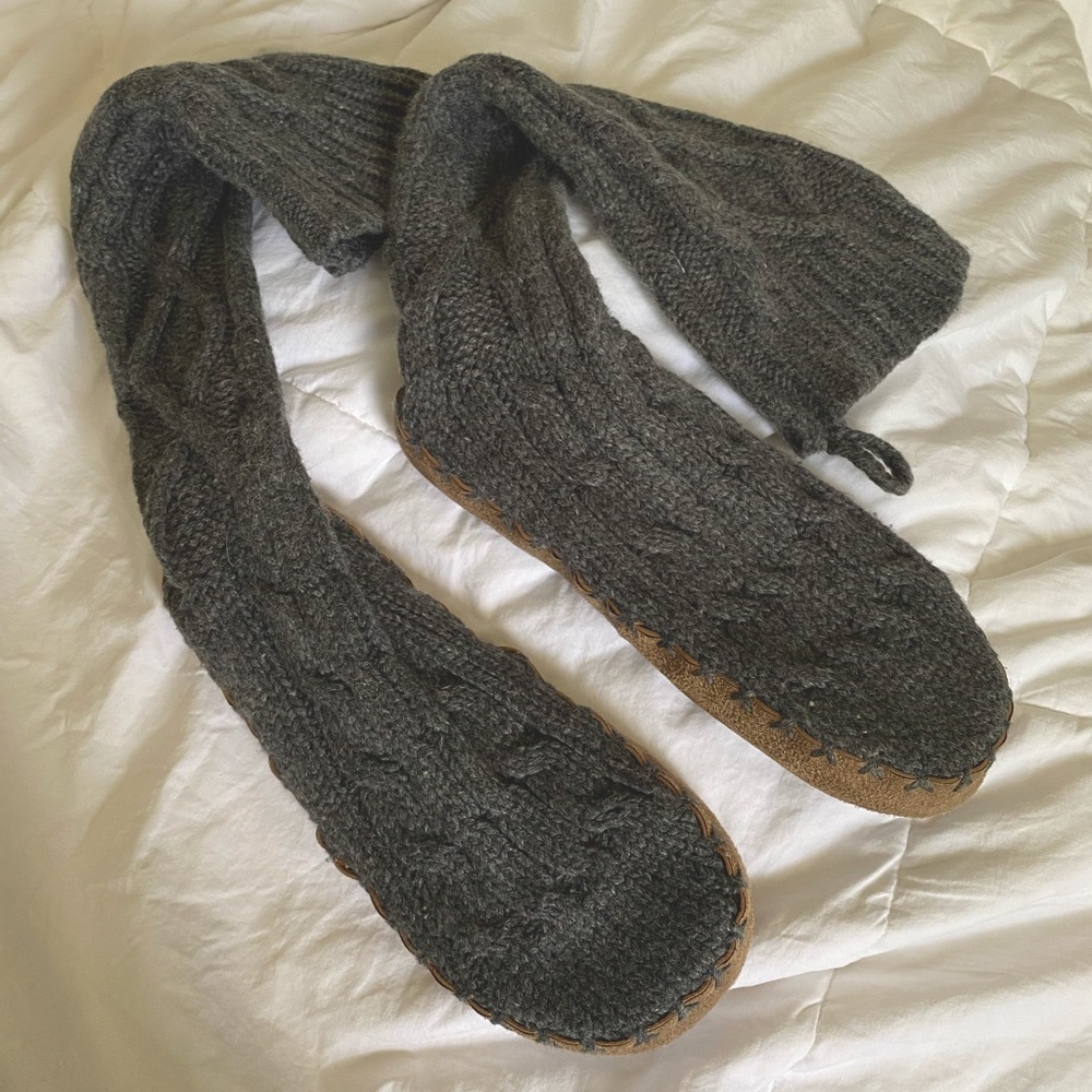 Victoria’s Secret PINK Slippers